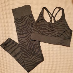 MARIKA Exercise outfit, green and black zebra